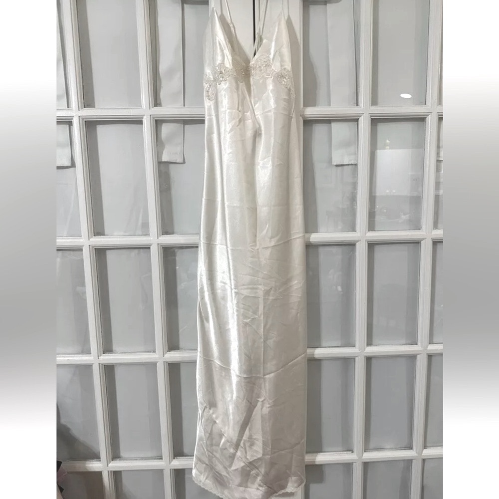 Victoria's Secret Long Night Gown Slip Bridal Lingerie Beaded Wedding Medium